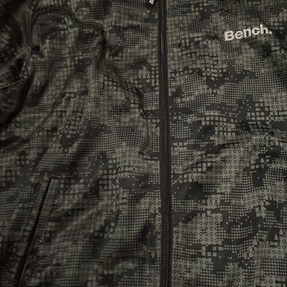 Bench Jacket Size Large - Picture 2 of 4